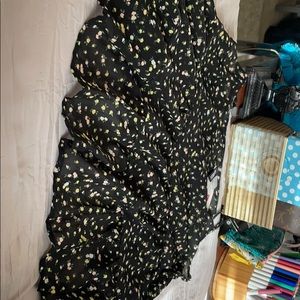 💐💐Black flora H&M blouse💐💐